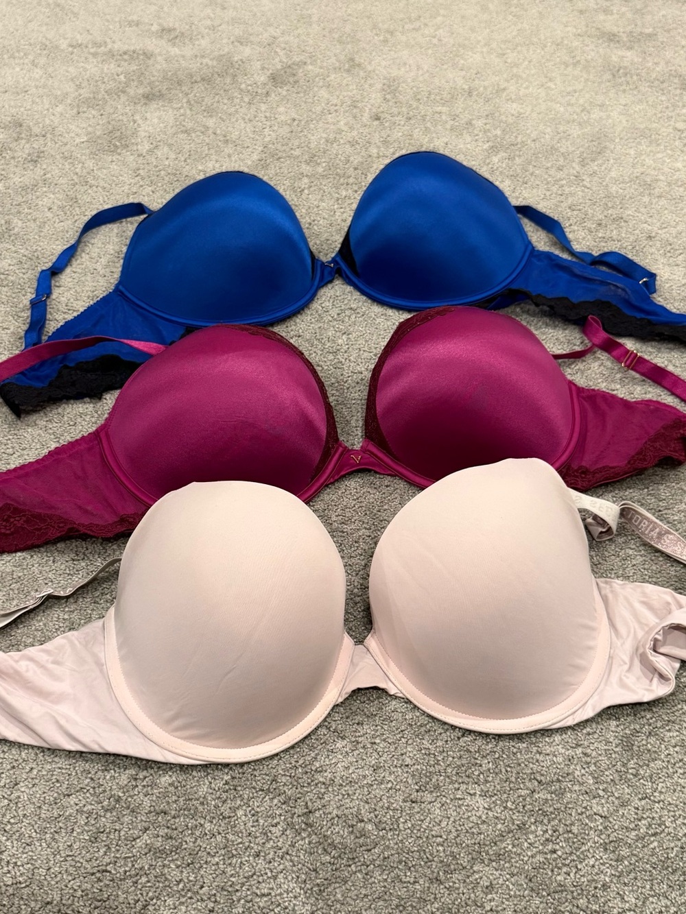 Women’s Smooth T-Shirt Bra - Blue, Fuchsia, Light Pink